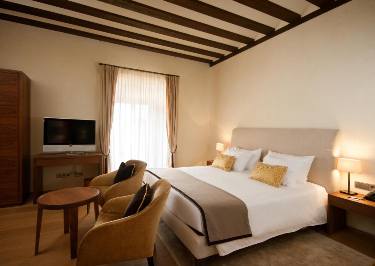 Image 6 of Abadia Retuerta LeDomaine