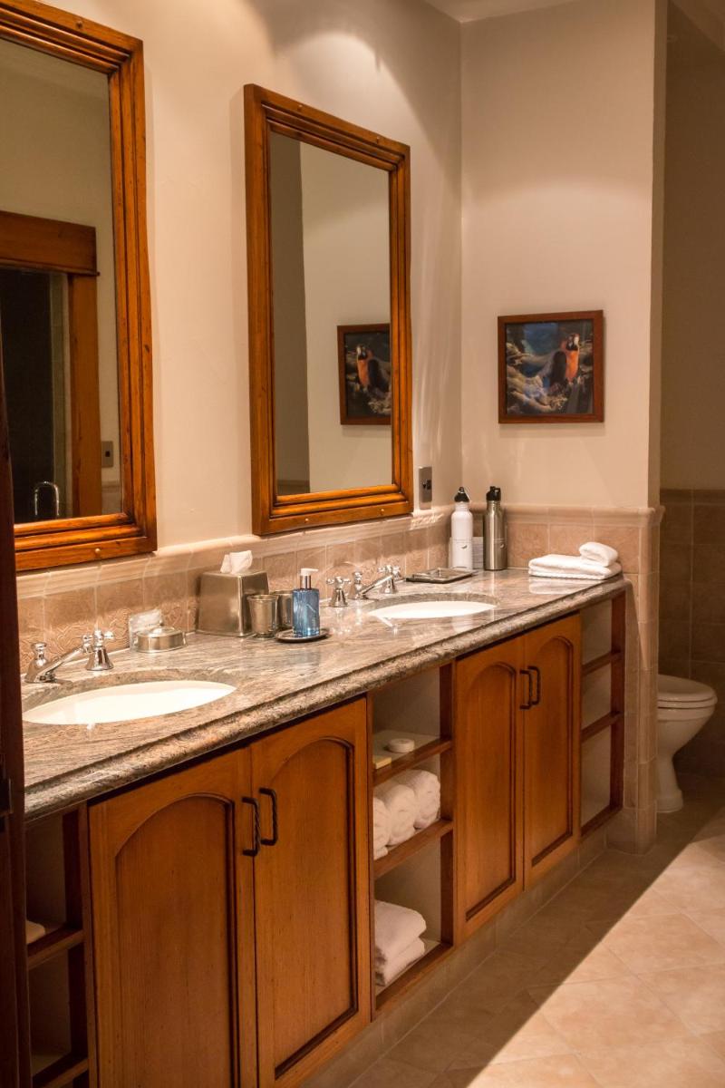 Image 4 of Blanket Bay