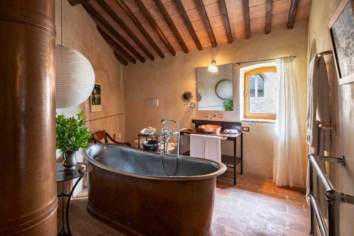 Image 3 of Castello Di Vicarello