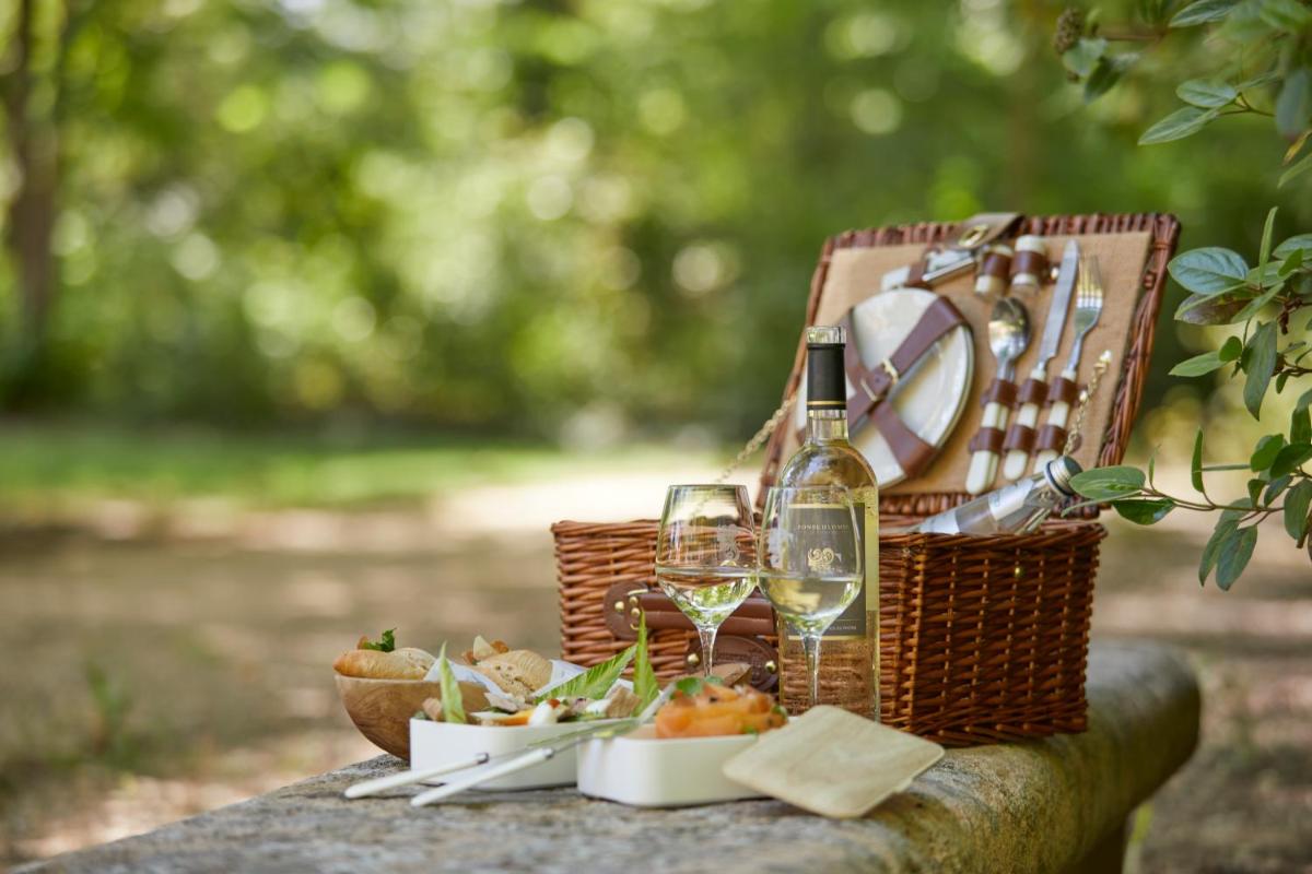 Image 7 of Château de Fonscolombe – Relais & Châteaux