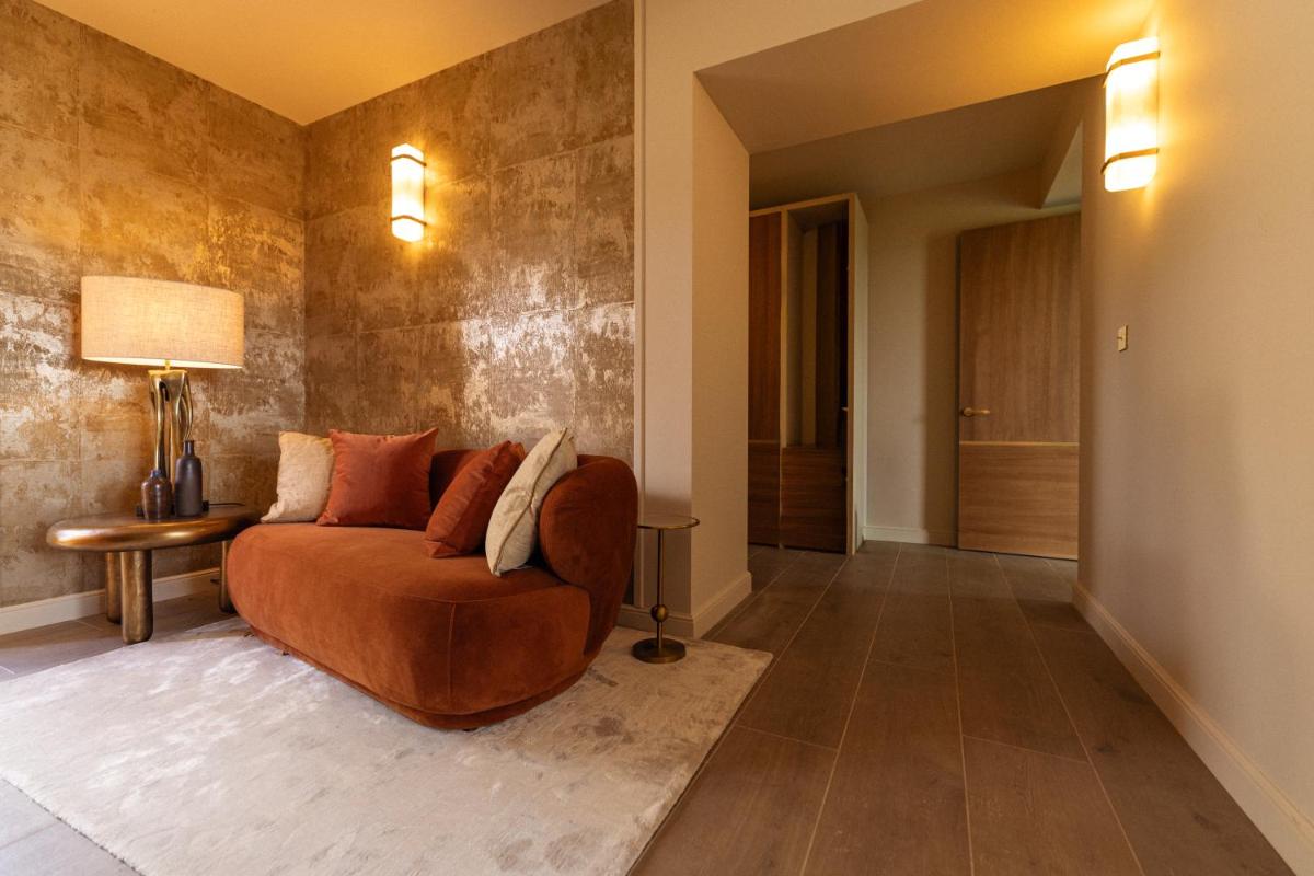 Image 2 of Château de la Gaude