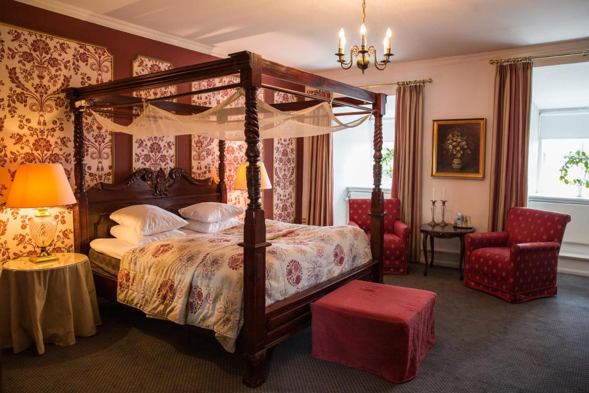 Image 2 of Dragsholm Slot