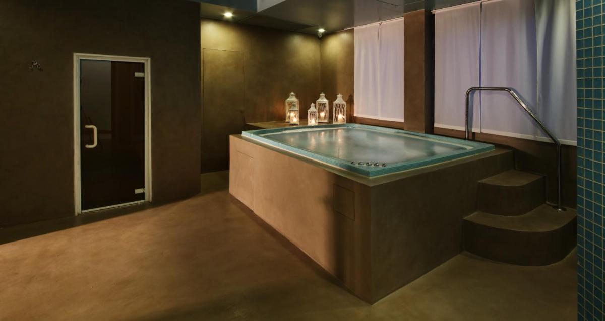 Image 3 of Hotel Savoy Palace