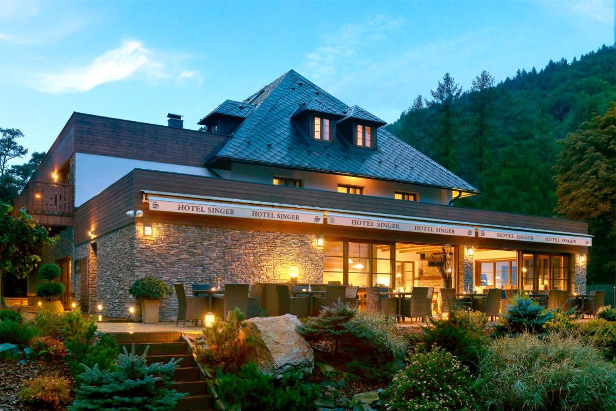 Image 7 of Hotel Singer