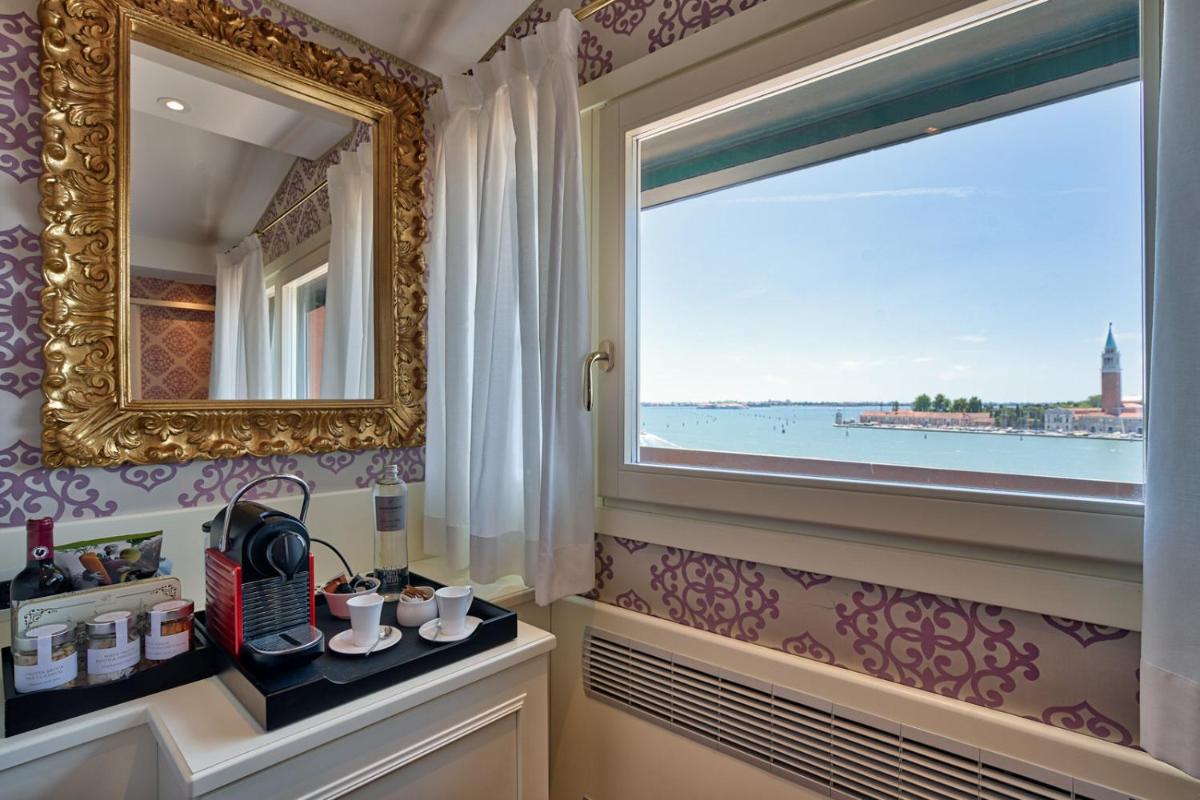 Image 3 of Londra Palace Venezia