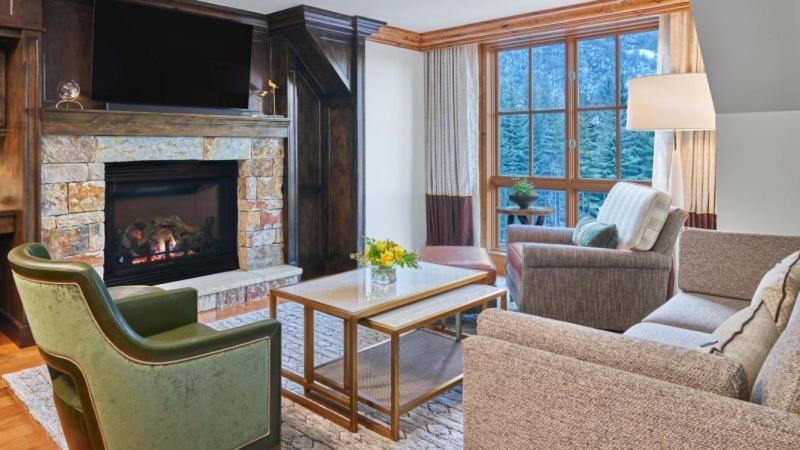 Image 6 of Luxury 2 Bedroom Residence At The St Regis Residence Club In Downtown Aspen