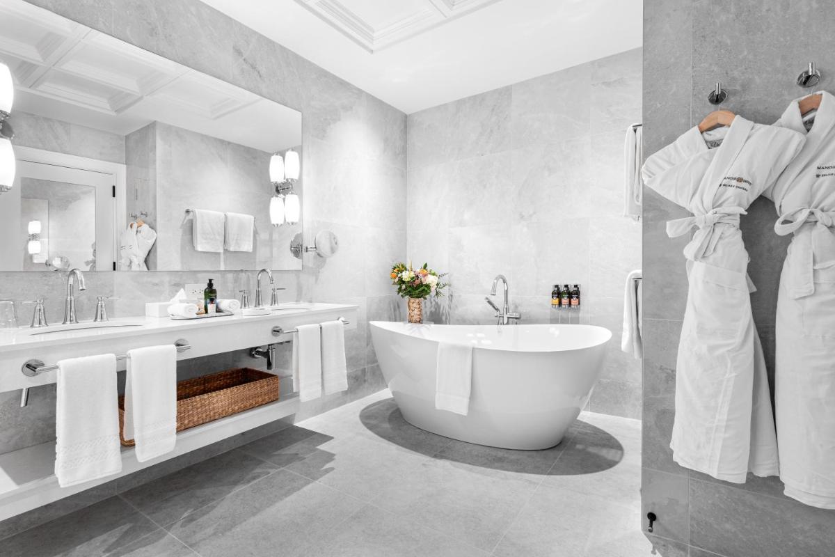 Image 3 of Manoir Hovey, Relais & Châteaux