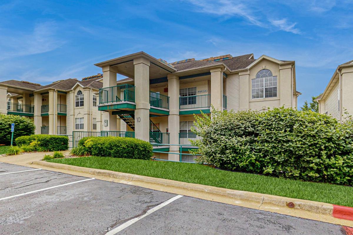 Image 6 of On the Green