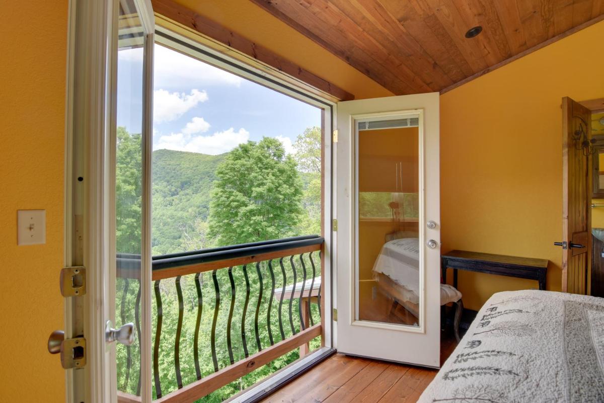 Image 2 of Retreat in the Cataloochee Ranch Area of Smokies