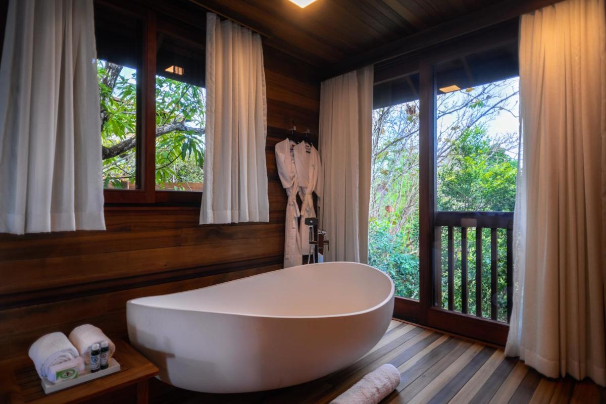 Image 3 of Secret Bay