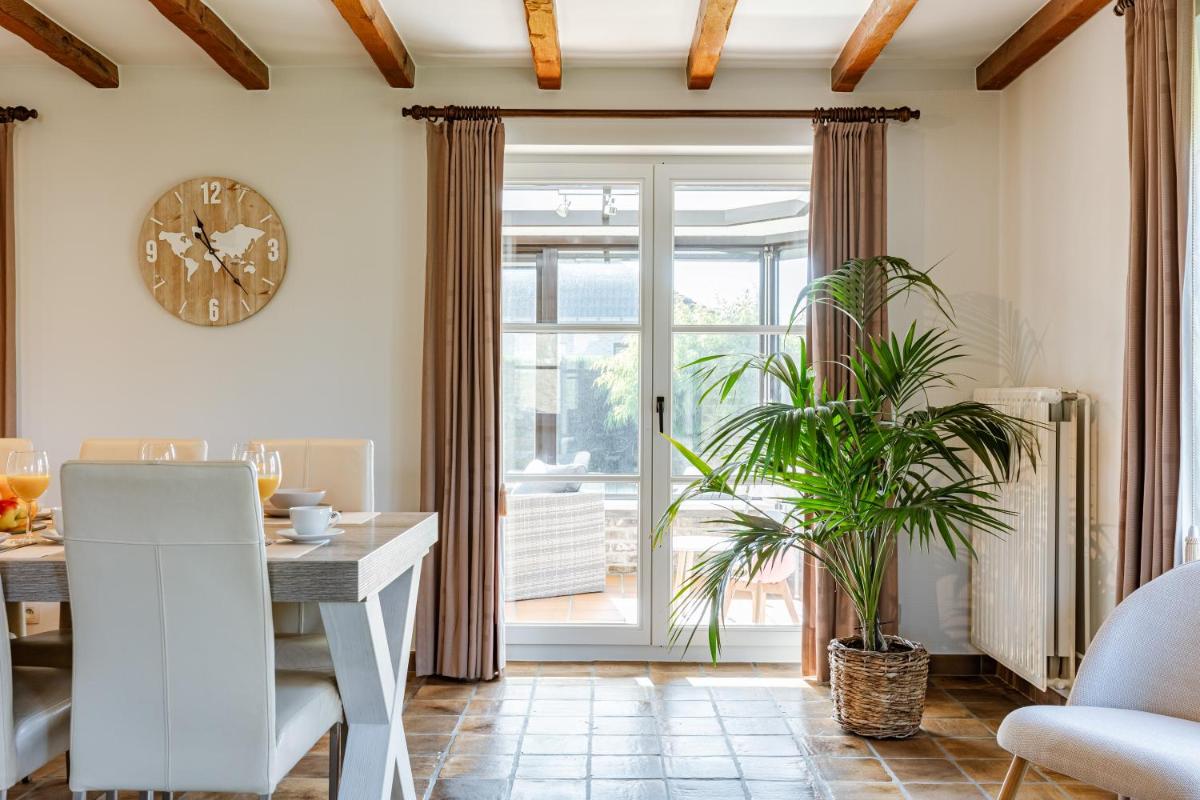 Image 4 of Villa Florentine