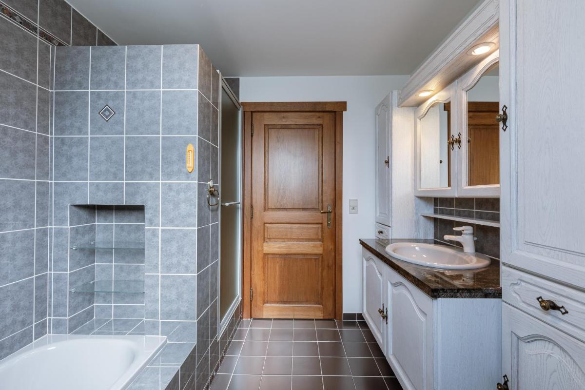 Image 3 of Villa Florentine